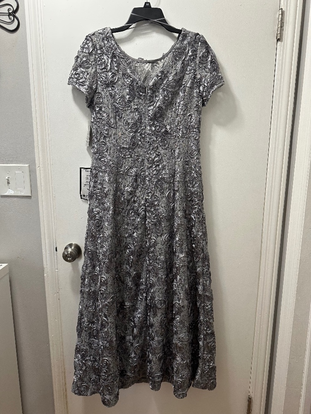 Alex Evenings Petite 12P Silver Gray Floral Textured Dress